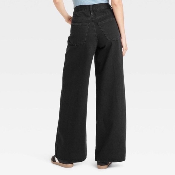 Universal Thread Black Super Wide Leg Jeans - Picture 2 of 4